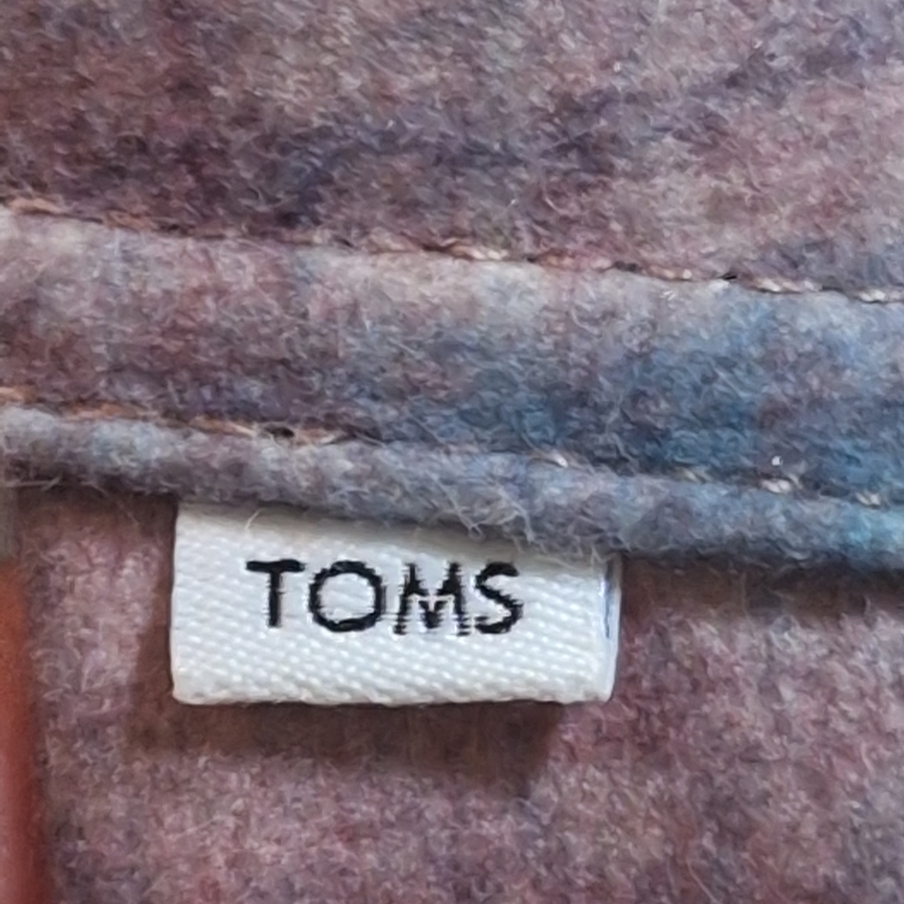 TOMS Women's Multicolor Slip-On Shoes - Picture 3 of 8